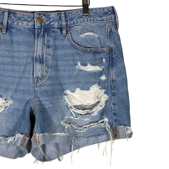 American Eagle Tomgirl Distressed Denim Shorts Blue Boho Frayed Size 12 - Picture 3 of 8